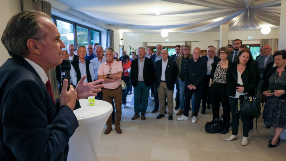 , À Courthézon, le président de la Région Renaud Muselier prêche pour sa méthode : « Pour gagner il faut additionner »