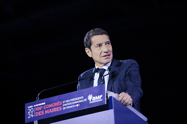 , Tensions à l’AMF : David Lisnard contesté sur sa gauche