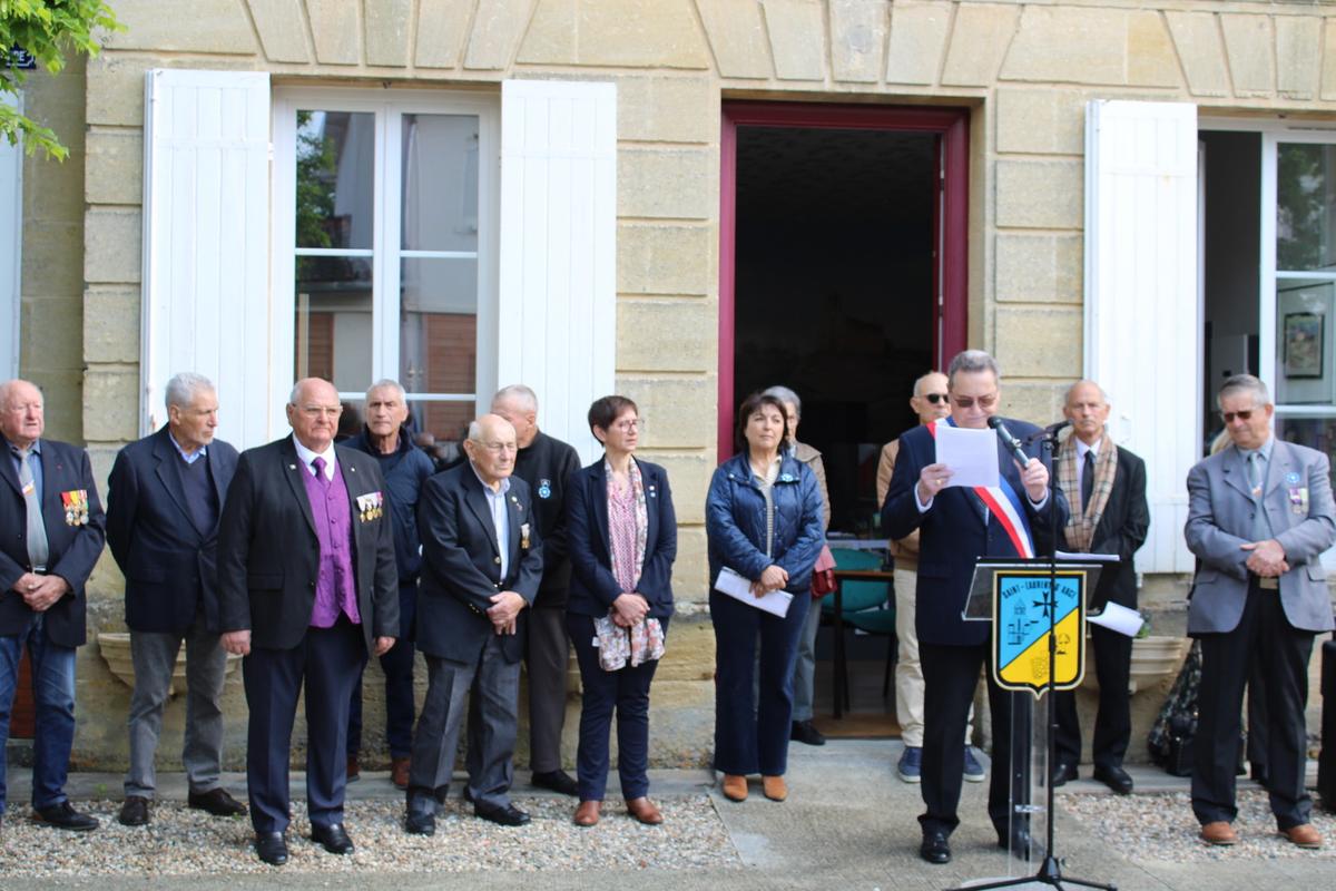 , À Saint-Laurent-d’Arce, élus locaux et anciens combattants se souviennent des déportés, victimes de la barbarie