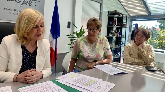 Marlène Mourier, Eliane Guillon et Anne-Valérie Pinet à la mairie de Bourg-lès-Valence