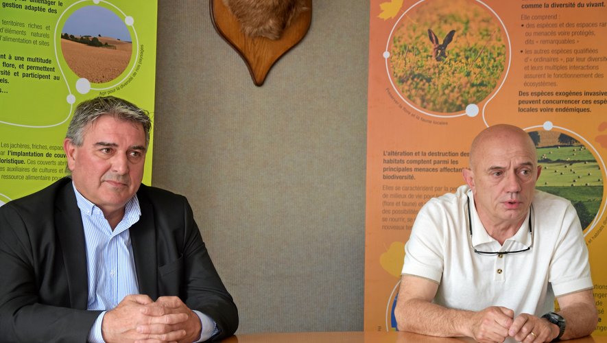, « Trop c’est trop ! » : en Aveyron, le ras-le-bol des chasseurs à la rencontre des élus pour dénoncer les « attaques injustifiées »