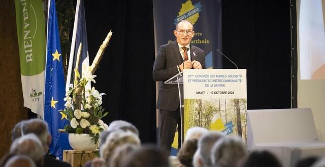 photo emmanuel franco, le pr&eacute;sident de l&rsquo;association des maires de la sarthe, lors du congr&egrave;s 2024, &agrave; mayet. &copy; @amf72 