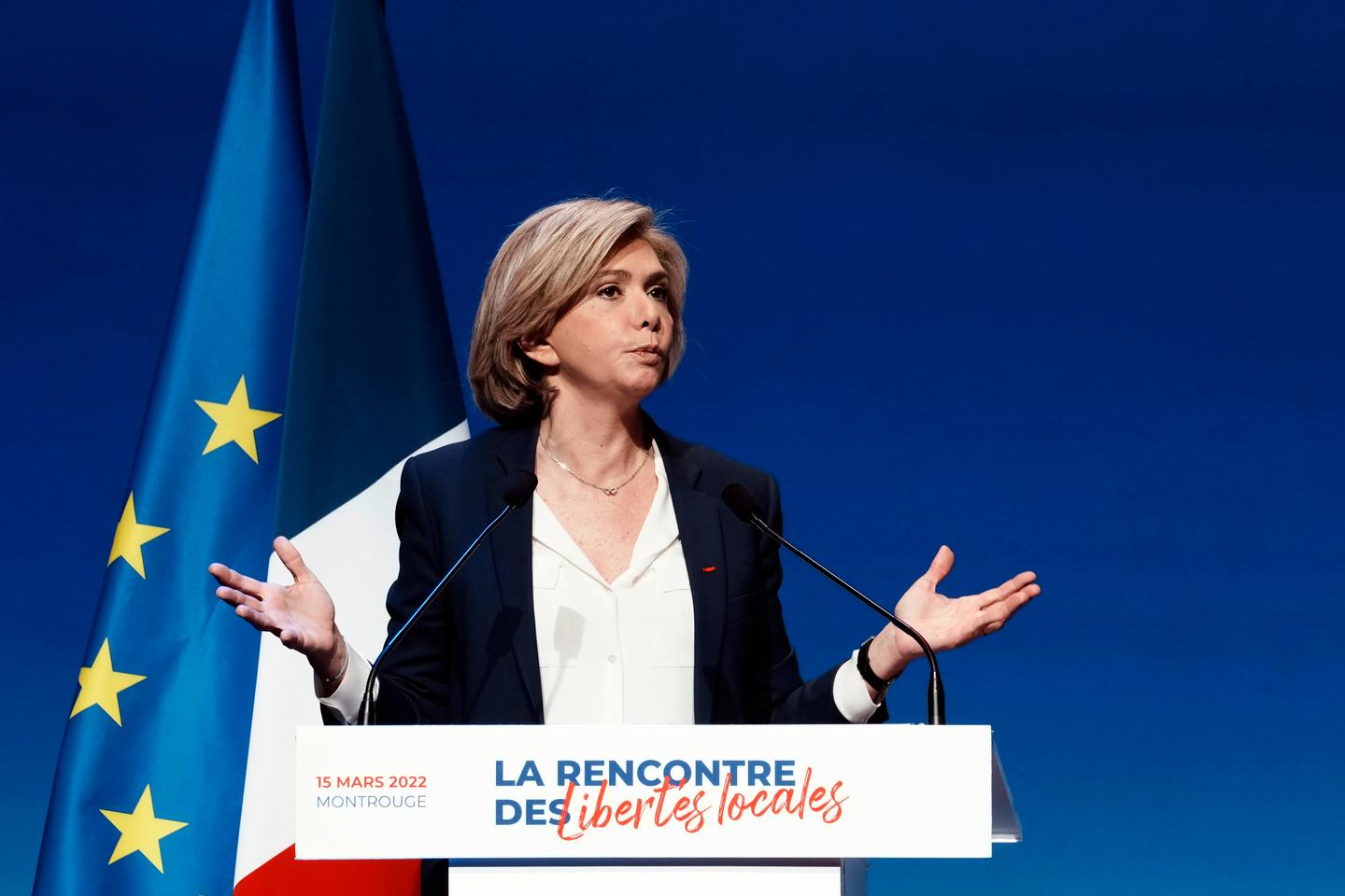 , Face aux élus locaux, les candidats se prononcent en faveur de la …