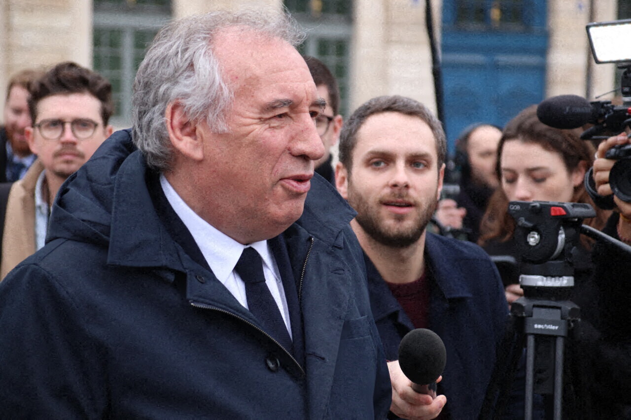 , Jours fériés supplémentaires en Alsace-Moselle : les annonces de François Bayrou font bondir les élus locaux