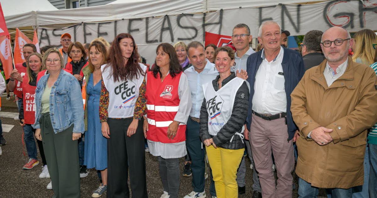 , Vosges Asteelflash à Cleurie : les salariés et les élus locaux font front pour “faire pression” sur la direction