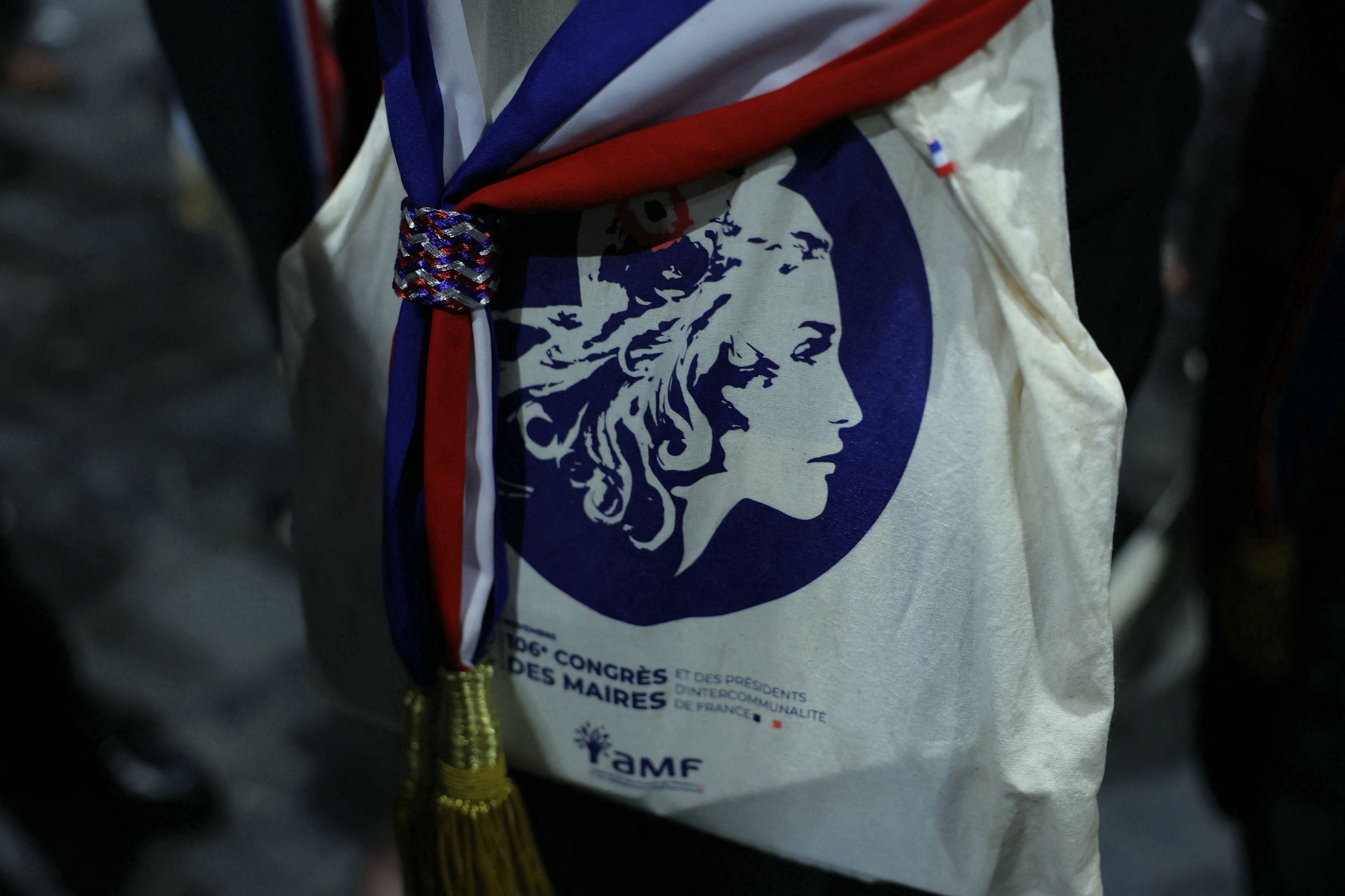 , Cinq influenceurs s’allient aux maires de France dans une campagne inédite