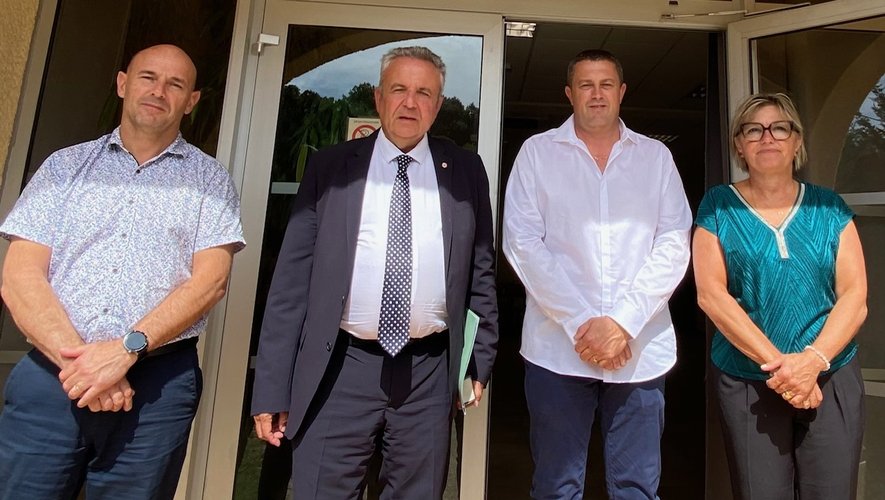 , Le sénateur a été reçu par les élus locaux