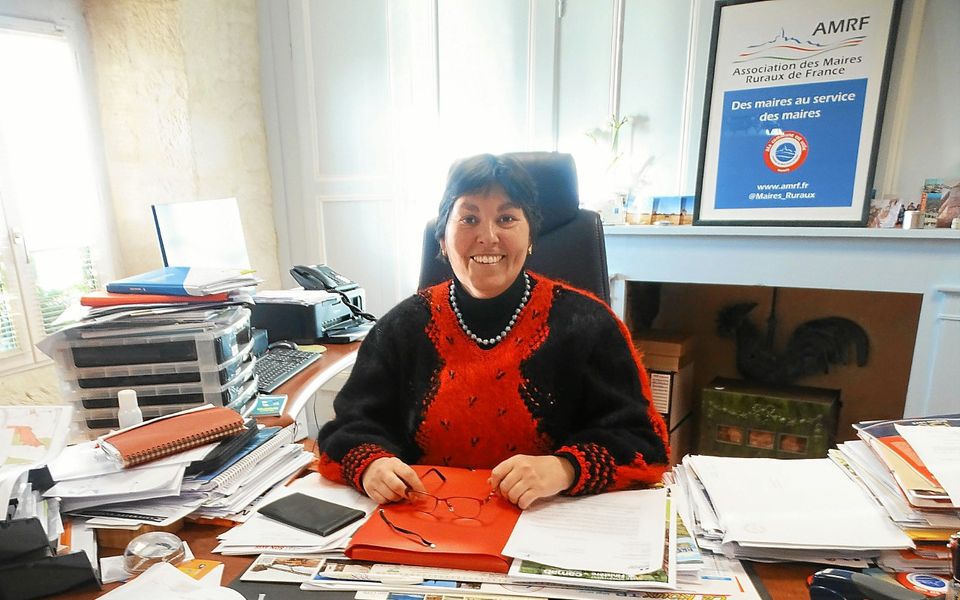 Nadine Kersaudy, pr&eacute;sidente de l&rsquo;Association des maires ruraux du Finist&egrave;re et maire de Cl&eacute;den-Cap-Sizun.