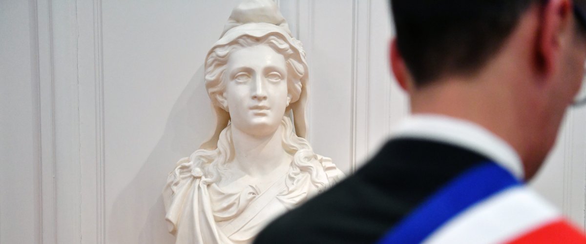, Les Français plébiscitent leurs élus locaux face à un pouvoir central fragilisé selon une étude Ifop