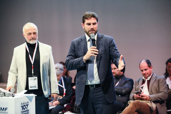 , Politique de la ville : au Congrès des maires, Vincent Jeanbrun peine à rassurer les élus locaux