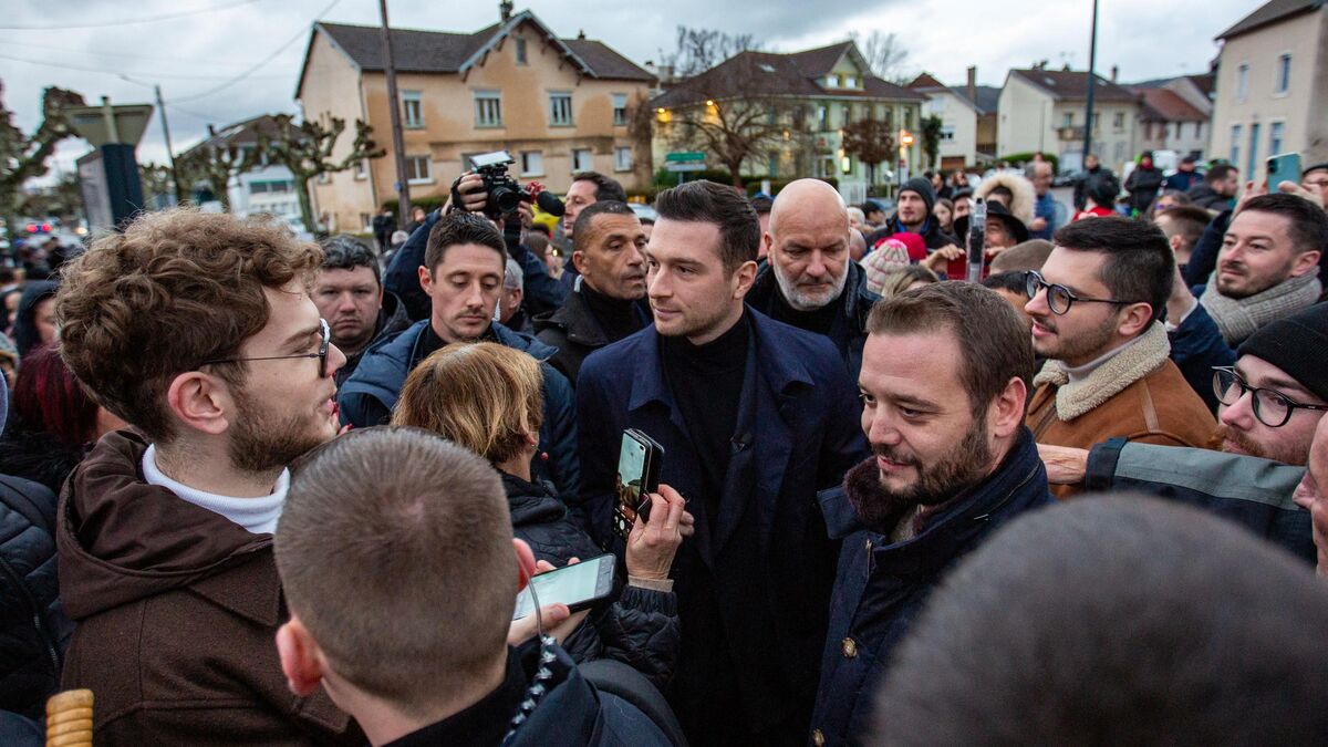 , « Nous sommes le réceptacle de la frustration des gens » : les politiques de plus en plus pris pour cibles