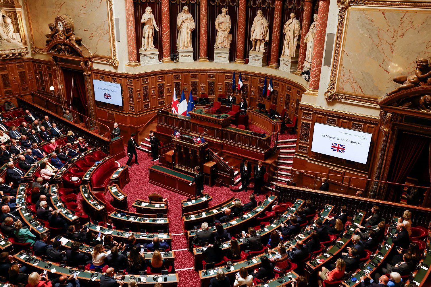 , Violences contre les élus locaux : un texte durcissant les sanctions définitivement adopté
