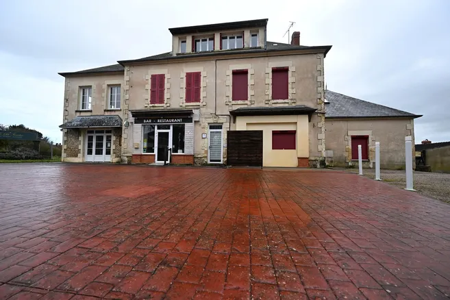 , « Le commerce de proximité n’a jamais été aussi fragile » selon Louis Pautrel de l’Association des maires ruraux de France