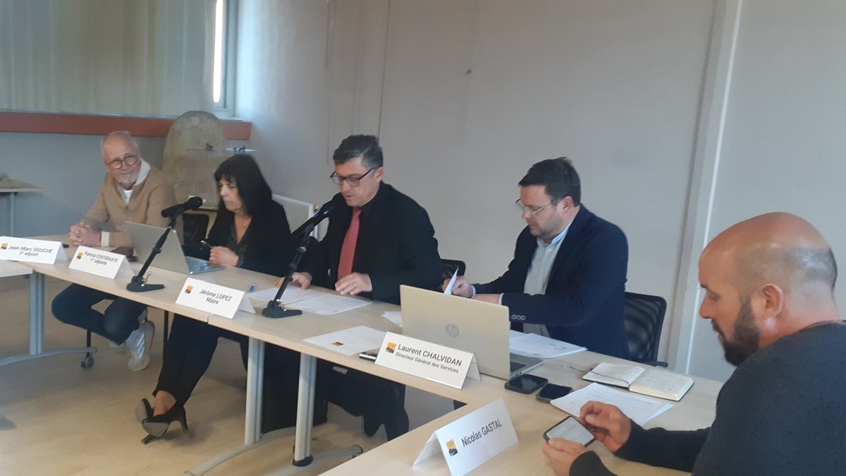 , Réunion du conseil municipal : les élus en ordre de marche !