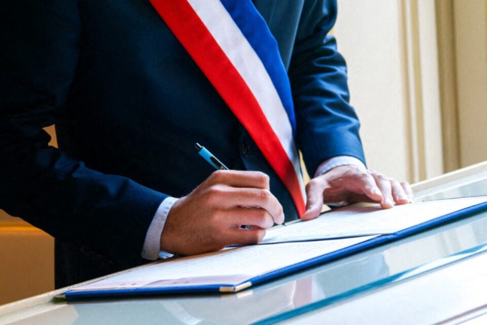 Le département du Loiret compte 325 maires.