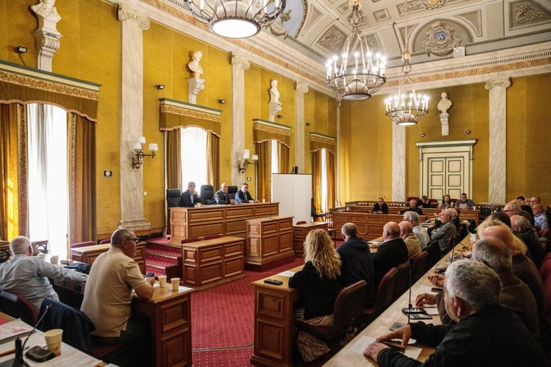 Environ 90 des 124 maires que compte la Corse-du-Sud étaient réunis, ce mardi 19 mai, au palais Lantivy d'Ajaccio, pour l'assemblée générale élective de l'association départementale des maires et présidents d'EPCI.