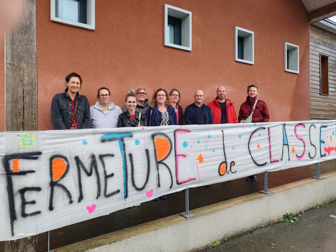 , Près de Combourg : le risque de fermeture d’une classe mobilise parents et élus locaux