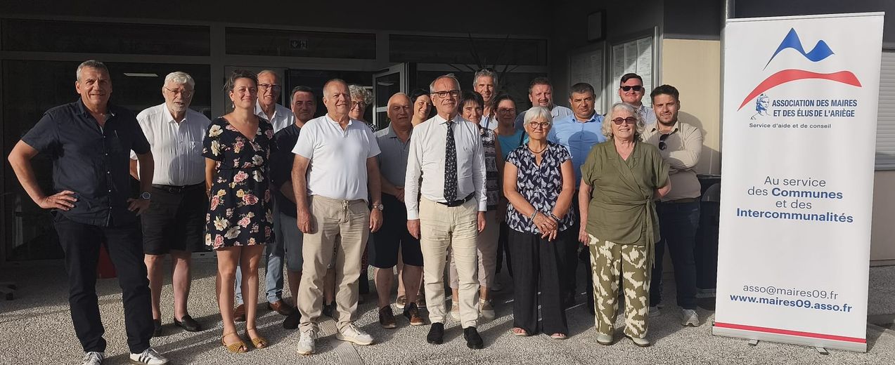 Une grande partie du conseil d'administration de l'Association des maires et des &eacute;lus de l'Ari&egrave;ge.