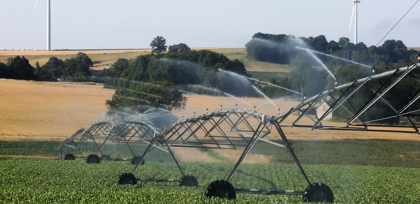 , &laquo; Une guerre de l&rsquo;eau qui d&eacute;marre &raquo; : le projet de loi d&rsquo;urgence agricole divise les &eacute;lus locaux