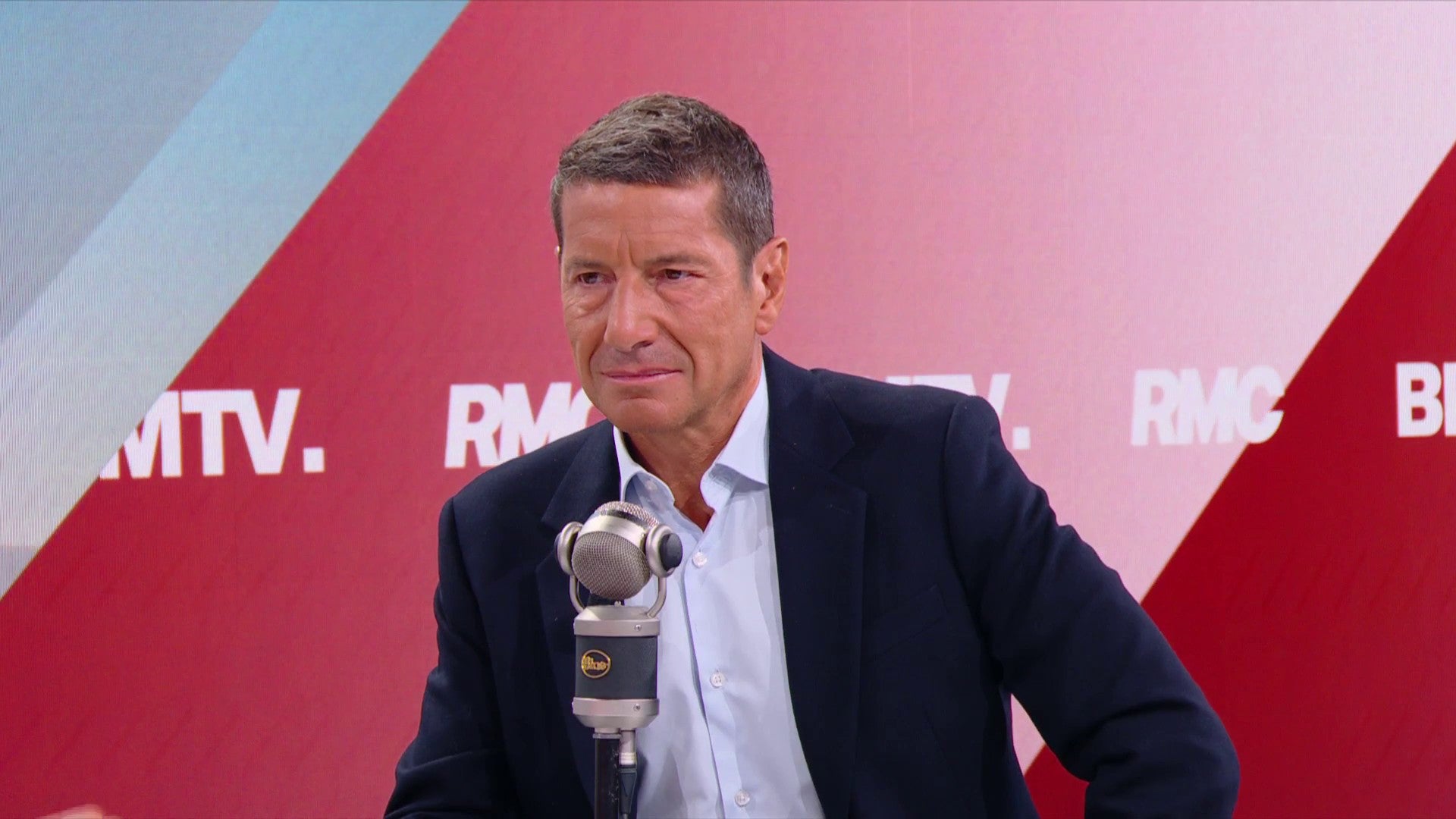 , &laquo;&nbsp;Pourquoi l&rsquo;&Eacute;tat g&eacute;rerait-il mieux l&rsquo;argent que ceux qui l&rsquo;ont gagn&eacute;?&nbsp;&raquo;: pour transmettre &agrave; la jeunesse, le candidat &agrave; la pr&eacute;sidentielle David Lisnard veut abolir …